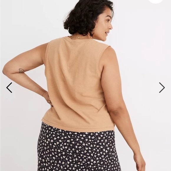 Madewell Raw-Edge Hangout Muscle Tank - Picture 3 of 9